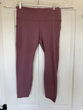 Athleta Ultimate Stash 7/8 Leggings Size Large Dusty Rose with Pockets